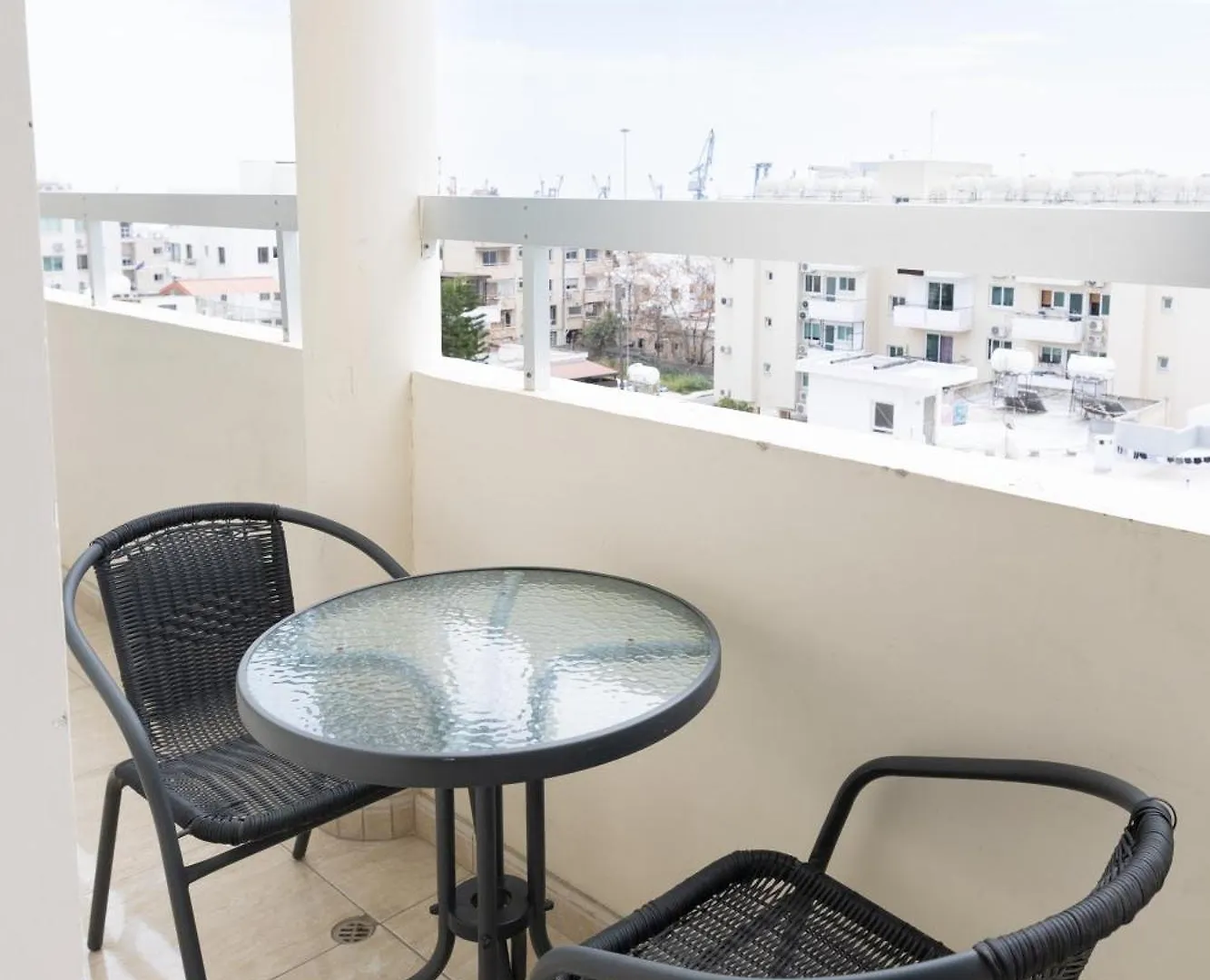 Cozy Apartment With Sea View Larnaca