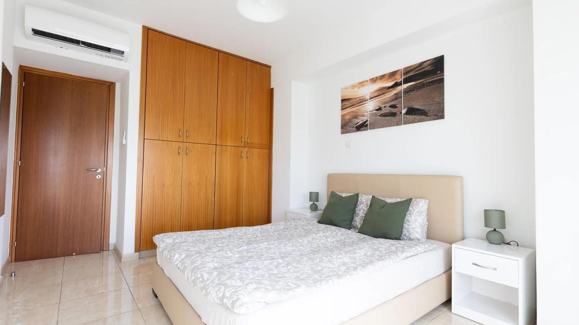 Cozy Apartment With Sea View 拉纳卡 塞浦路斯